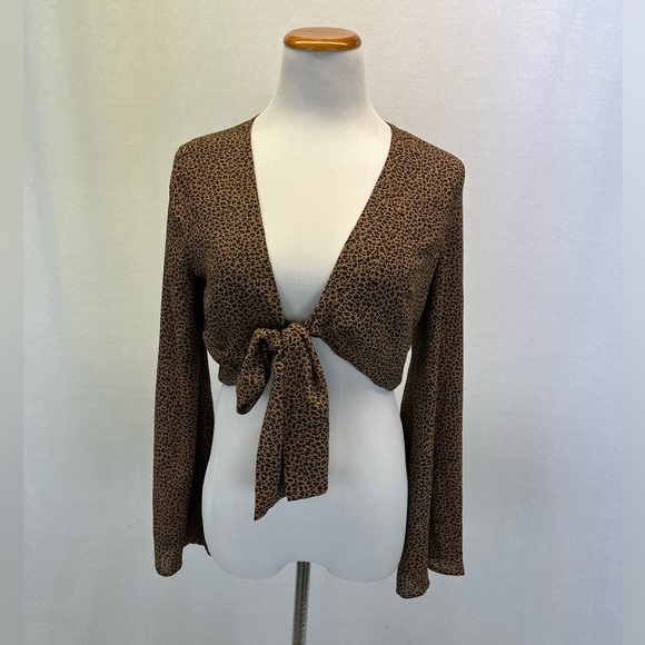 Majorelle Brown Animal Print Polyester Cropped Tie Front Alex Top Sz. M - Picture 2 of 5